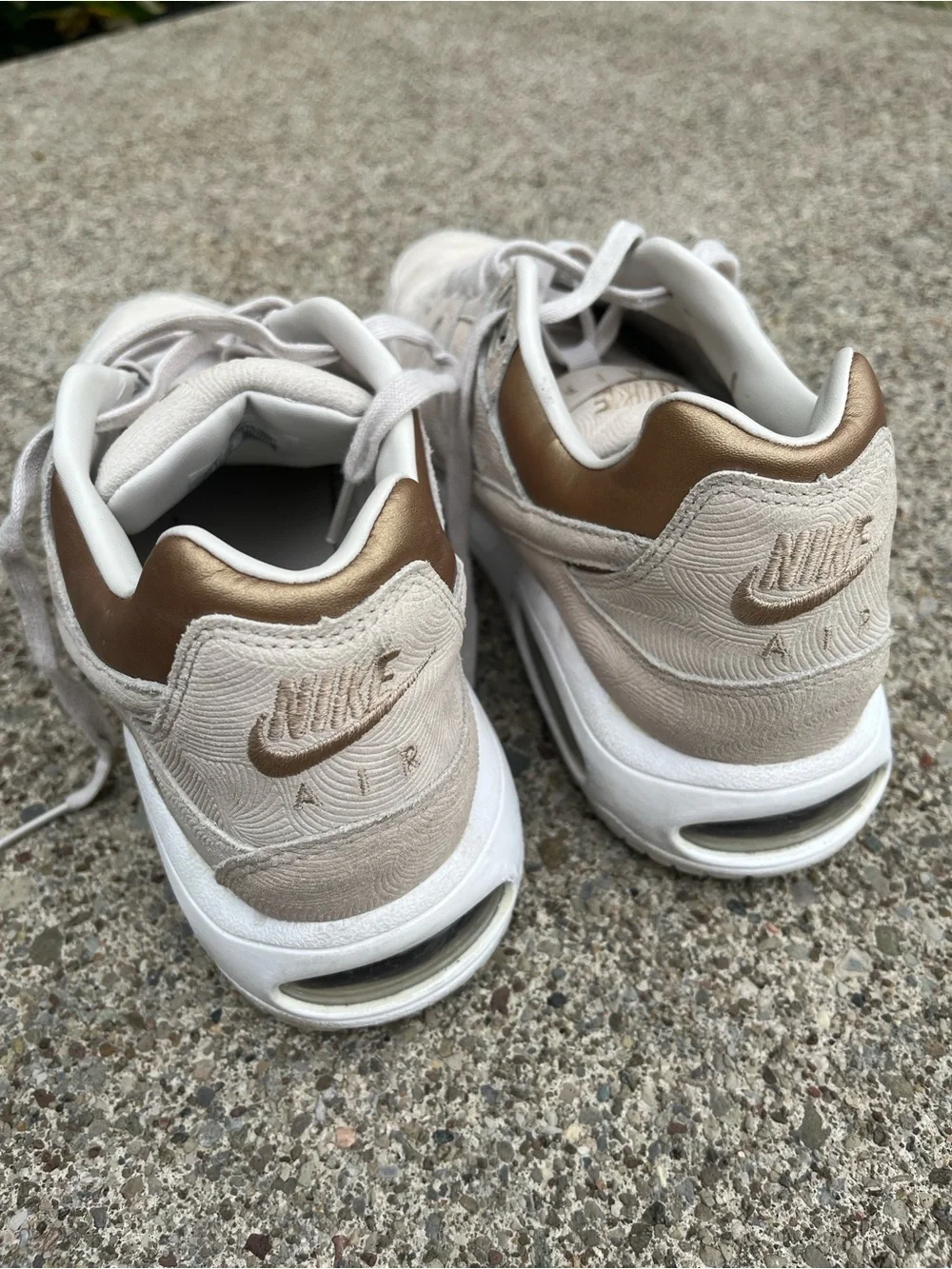 Nike Women’s Size 10 Light Gray and Beige Casual Sneakers